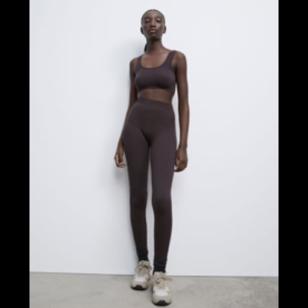 3 Piece Set Zara Seamless legging and crop top set size xsmall-small